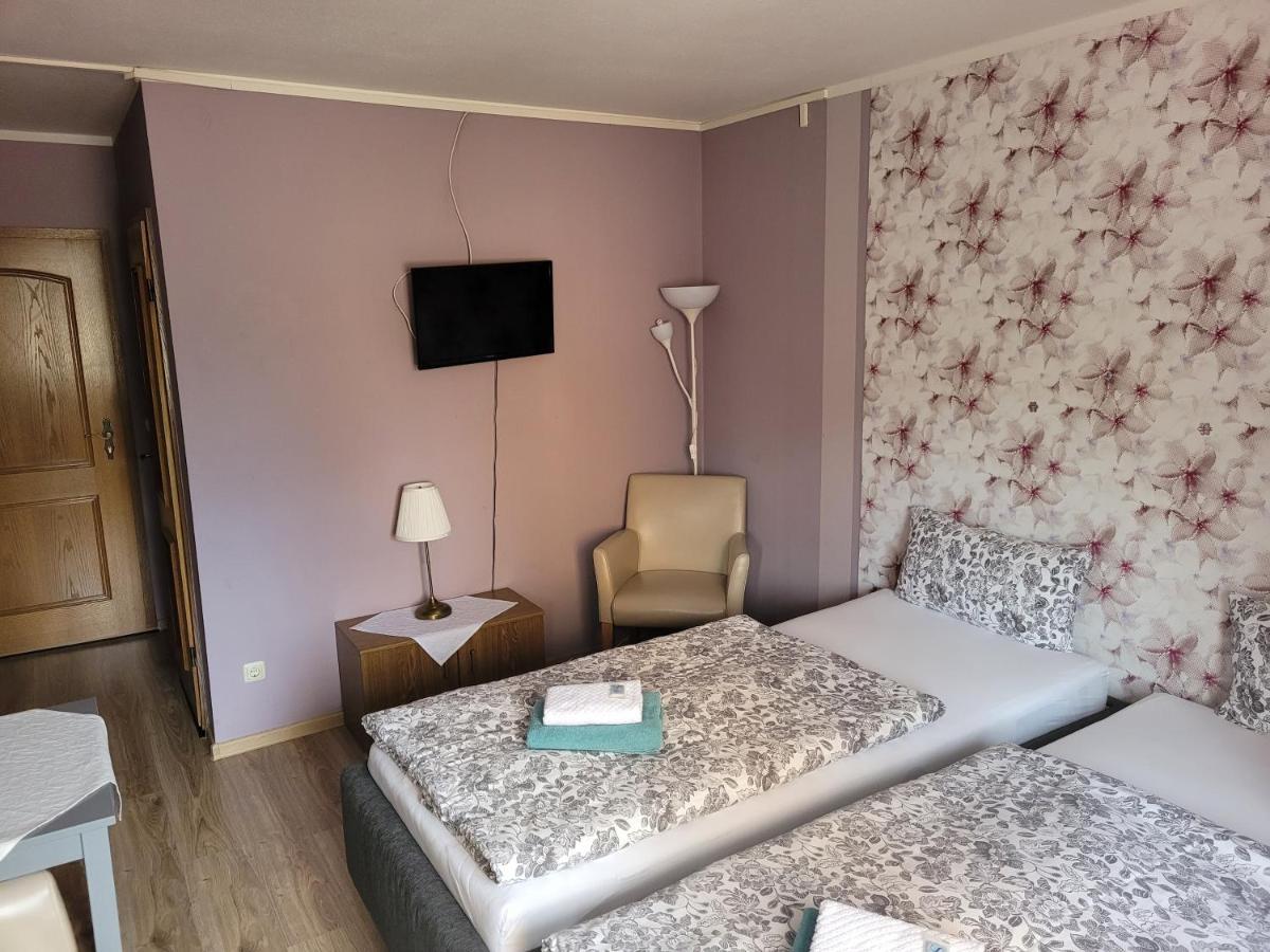 Hotel Und Pension Al Dente Nunchritz Экстерьер фото